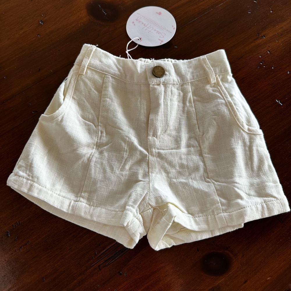 Pale yellow Sweet Honey Linen Blend Shorts NWT, size 5Y